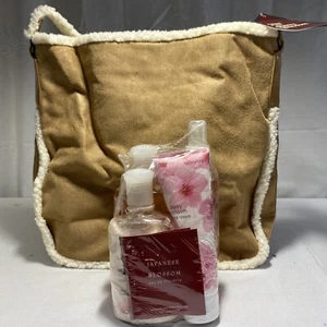 Bath and Body Works 6 Piece Gift set Sweet pea NEW - Picture 1 of 13