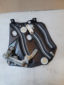 Mercedes SL R230 SL350 500 55 rear right power window mechanism A2306700203 - Picture 1 of 4