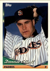 1994 Topps Traded San Diego Padres Baseball Card #17T Donnie Elliott