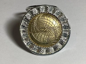 VINTAGE FANCY SWIRL DESIGN SCARF CLIP GOLDTONE & SILVERTONE - Bild 1 von 4