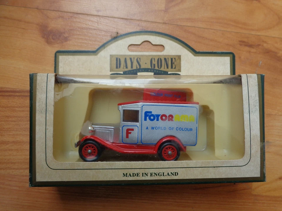 Lledo Days Gone Classique 1920 Ford Modèle T Van 'Fotorama' - Photo 1/1