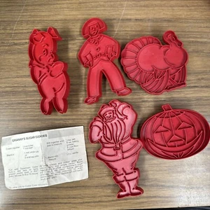tupperware Cookie Cutters vintage kids baking kitchen 5pce Plus Original Recipe - Picture 1 of 13