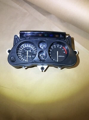 Honda CBR1000F 1996 CBR 1000 F OEM medidor/montaje Speedo 37100-MZ2-A11  Foto 1 de 4