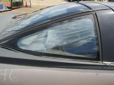 ЧЕТВЕРТЬ СТЕКЛА ОКНА ВТОРИЧНОГО РЫНКА ОТТЕНОК ОРЛИНЫЙ КОГОТЬ справа 90 91 92 93 94 - Изображение 1 из 4