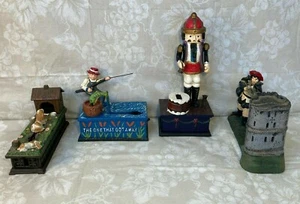 4 bancos de monedas vintage de hierro fundido con reproducción bien pintados y decorados - Imagen 1 de 12