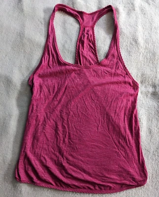 Camiseta sin mangas LULULEMON espalda cruzada para mujer 10 atlética informal rosa magenta Foto 1 de 4