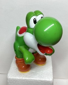 McDonalds NES Nintendo Yoshi Action Figure 2017 Working
