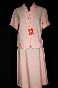 VINTAGE 1960'S DEADSTOCK WOMAN'S COTTON PINK AND WHITE THIN STRIPED SUIT SIZE 6+ - Picture 1 of 4