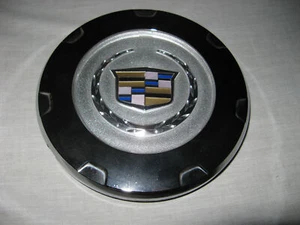 2007-2015 GM Cadillac Escalade Wheel Rim Center Cap Cover Hub Hubcap OE 9597355 - Bild 1 von 5