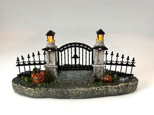 Disney Halloween Village Haunted House Lighted Cemetery Fence Gate Works! *READ*