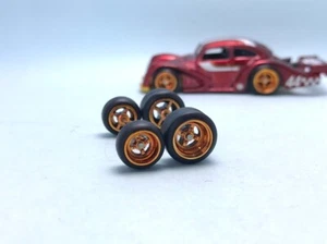 R001 Hotwheels 1:64 Real Riders # Donut 4 Spoke 10 & 12mm, Rubber Wheels - Picture 1 of 3