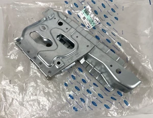 FORD C-MAX MK2 2010-2018 LEFT FRONT WING INNER BRACKET SUPPORT PANEL NEW GENUINE - Picture 1 of 7