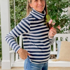 Dudley Stephens Damenpullover marineblau weiß gestreift Wasserfallausschnitt - Bild 1 von 9