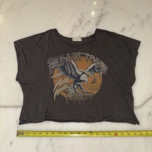 Alter'd State Women's Dream Tour Crop T-Shirt Grey Size M Pre-Owned - Picture 1 of 4