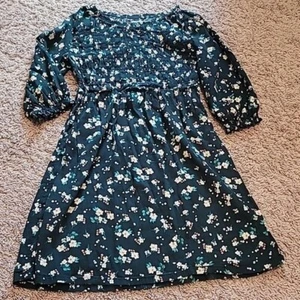 Old Navy Girls Smocked Floral Dress Size 10/12 Large Cottage Green Elastic Cuff - Picture 1 of 7