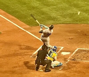 Foto Aaron Judge NY Yankees Vs Red Sox azione 8x10 SPEDIZIONE GRATUITA 3 o più - Foto 1 di 1