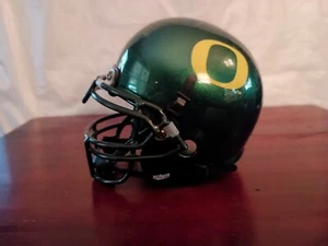NCAA .Oregon Ducks Helmet. Good Condition. Collectible.Green Schutt Helmet .VGC - Picture 1 of 8