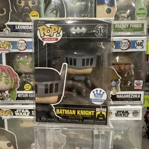 Funko Pop! DC Universe - Batman Knight - Funko (Exclusive) #513 - Picture 1 of 7