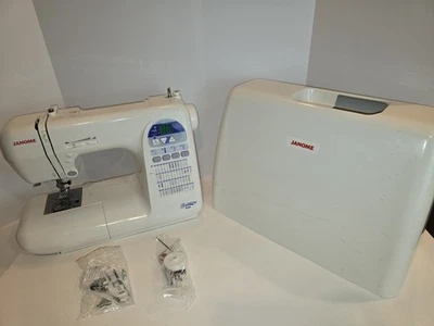 JANOME Harmony 8080 Sewing Machine W/ Hard case No Foot Pedal - Image 1 of 4