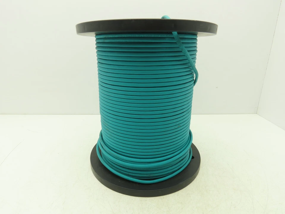 CommScope 4604805/10 Wire Spool 24AWG 4 Pair Sun Oil Resistant Cat5e Cable 800' - Image 1 of 4