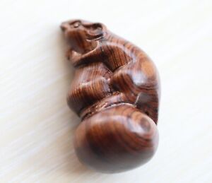 Wood carving mini animals Mouse holding a Calabash 老鼠抱葫芦 Sculpture Folk Art Hand