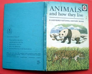 Animals And How They Live Ladybird vintage book nature fact mammals children 15p - Imagen 1 de 2