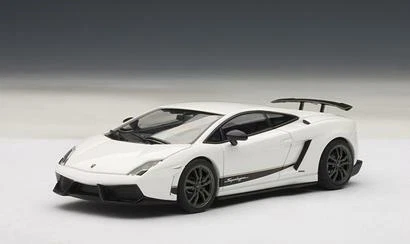 AUTOart Lamborghini Gallardo LP5704 1:43 54643 - Image 1 of 1