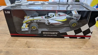 Minichamps 1:18 Jenson Button Brawn Formula 1 2009 Brazilian GP 150090622 BGP001 - Image 1 of 4