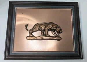 Placa de arte de pared vintage firmada por John Louw Jaguar Leopardo 3D cobre y resina enmarcada - Imagen 1 de 8