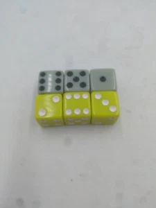 Risk Plants vs Zombies 6 Replacement Dice: 3 Gray and 3 Green - Picture 1 of 4