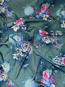 1 meter Green/multi Coloured Floral Soft Crepe Dress Fabric 58” Wide - Picture 1 of 3