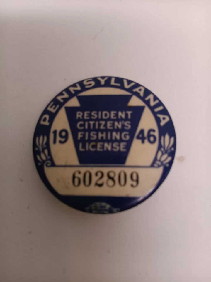 Prendedor de licencia de pesca Pennsylvania 1946 vintage coleccionable Foto 1 de 3