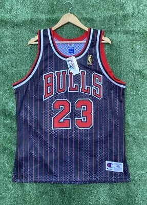 Camiseta a Rayas Campeón Michael Jordan Chicago Bulls Talla 48 Oro Logo NBA Nueva con Etiquetas Foto 1 de 4