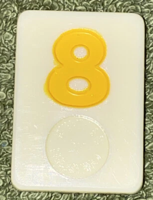 Azulejo de juego de repuesto Pressman Rummikub - Amarillo 8 Foto 1 de 4