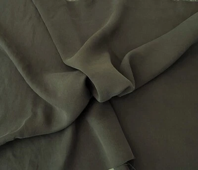 Tela oliva 100 % sarga Cupro Tencel (gabardina) por yarda hecha en EE. UU. 22/06 Foto 1 de 4