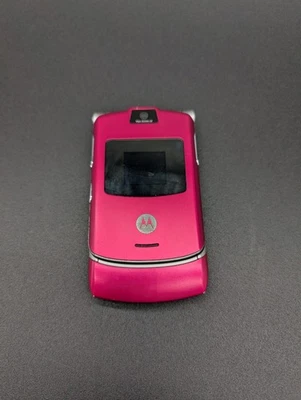 Телефон раскладной Motorola Razr V3 розовый - на запчасти или для ремонта - НЕПРОВЕРЕННЫЙ без аккумулятора - Изображение 1 из 4