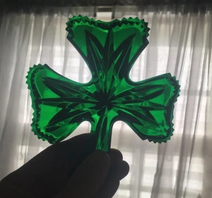 Waterford Crystal Emerald Green Shamrock Paperweight & Irish Blessings Book Read - Picture 1 of 18