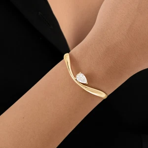 2.00Ct Pear Cut Real Moissanite Women's Bangle Bracelet 14K Yellow Gold Plated - Picture 1 of 6