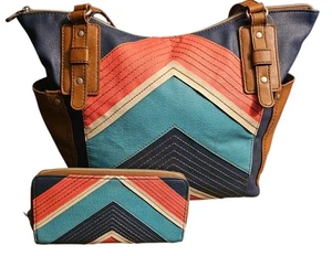Relic Oh Happy Day Chevron Shoulder & Bag Wallet Multicolor Faux Leather Boho - Picture 1 of 20