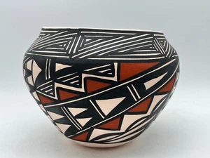 Native American Acoma Pottery Vase Beverly Davis Garcia - Picture 1 of 6
