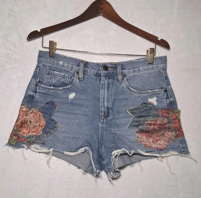 BlankNYC Barrow Floral embroidered Distress Vintage High Rise denim shorts Sz 28 - Image 1 of 4