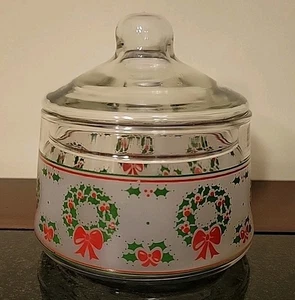 Indiana Glass Victorian Style Christmas Candy Dish 4" X 4" With Wreaths & Holly - Picture 1 of 6
