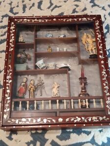 Antique Wood Wall Shelf Display Hand Work Curio Shadowbox Inlaid Mother of Pearl