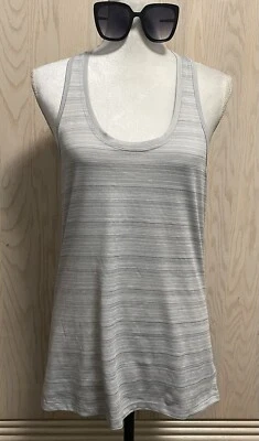 Camiseta sin mangas Danskin para mujer gris medio claro espalda deportiva halter entrenamiento activo. Nuevo. Foto 1 de 4