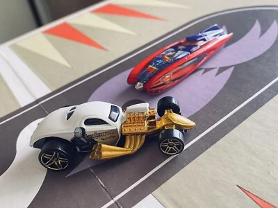 Hot Wheels Superman Wild Thing  & Lex Luthor 1/4 Mile Coupe-USED-Out Of Package - Image 1 of 4