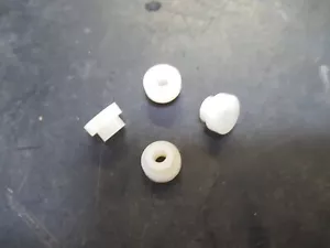 #6 Lavadora de hombros de nailon, parte superior OD = 0,404", parte inferior OD = 0,278", L = 0,25, bolsa de 600 - Imagen 1 de 2