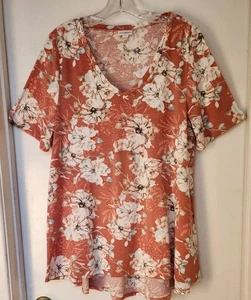 Lularoe Damen klassisches pfirsichfarbenes geblümtes T-Shirt Oberteil Größe L hoher niedriger Saum  - Bild 1 von 3