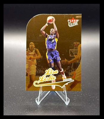 2004 Fleer Ultra WNBA - Lisa Leslie #28 Gold Medallion - Image 1 of 2