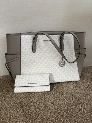 Michael Kors Gilly Bolso de Viaje Grande con Cordón y Cartera a Juego #Cartera Foto 1 de 4