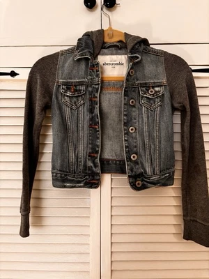 Chaqueta de Jean Abercrombie Niños Azul con Mangas/Sudadera con Capucha Gris Talla S Foto 1 de 3